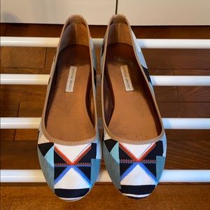 Cynthia Vincent sage geo pattern flats